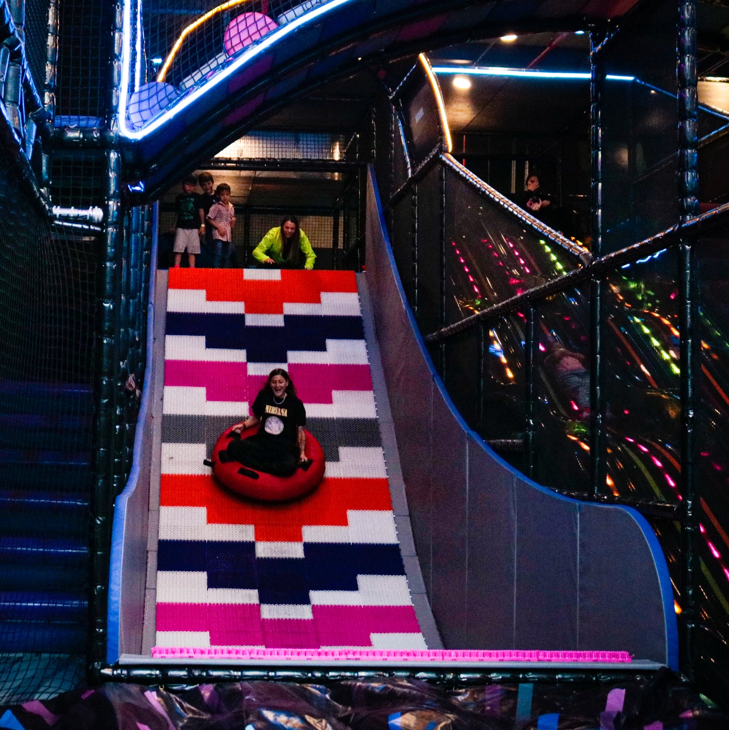 Trampolines y Castillo de Aventuras